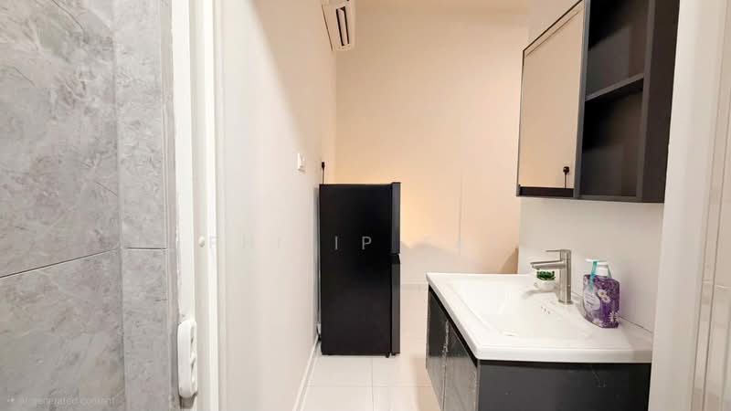 Westville, Westwood Avenue, Room Rental, 100 sqft, Terraced House For Rent, by Philip Tay, 500228772 - Bathroom - PropertyGuru.com.sg