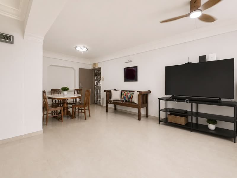 30 Holland Close, 30 Holland Close, 3 Bedrooms, 1,130 sqft, HDB Flat For Sale, by Wong Boon Keng, 500228780 - Living Room - PropertyGuru.com.sg