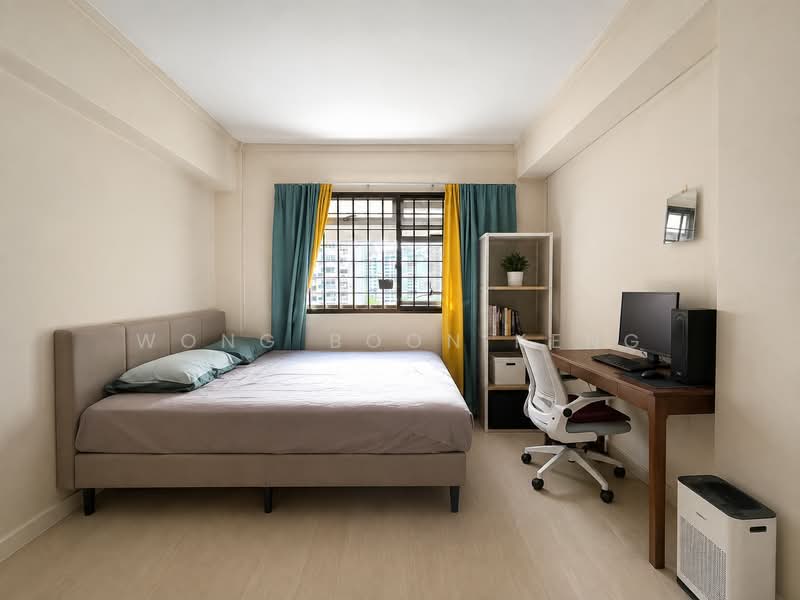 30 Holland Close, 30 Holland Close, 3 Bedrooms, 1,130 sqft, HDB Flat For Sale, by Wong Boon Keng, 500228780 - Bedroom - PropertyGuru.com.sg