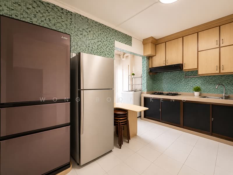 30 Holland Close, 30 Holland Close, 3 Bedrooms, 1,130 sqft, HDB Flat For Sale, by Wong Boon Keng, 500228780 - Kitchen - PropertyGuru.com.sg