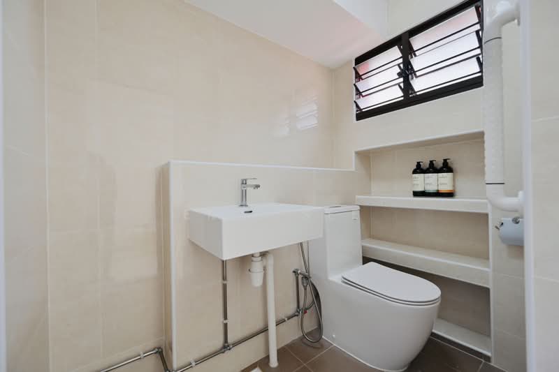 145 Mei Ling Street, 145 Mei Ling Street, 3 Bedrooms, 1,356 sqft, HDB Flat For Sale, by Eric See, 500228788 - Common Bathroom - PropertyGuru.com.sg