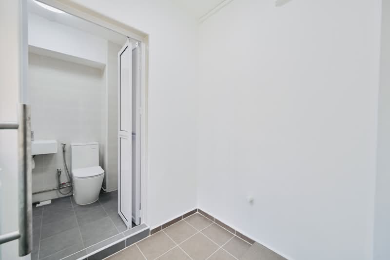 145 Mei Ling Street, 145 Mei Ling Street, 3 Bedrooms, 1,356 sqft, HDB Flat For Sale, by Eric See, 500228788 - EnSuite Bathroom - PropertyGuru.com.sg