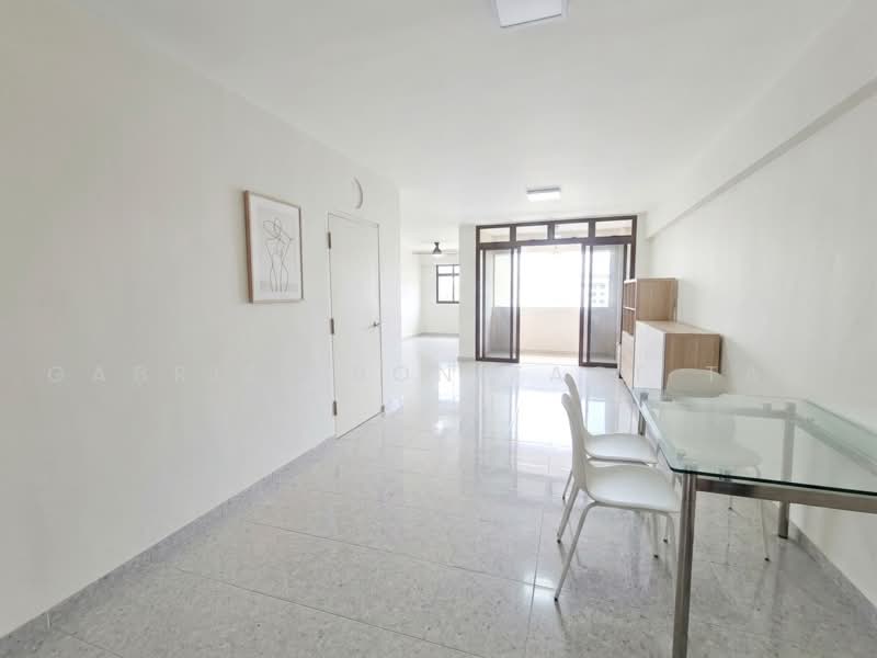 310B Anchorvale Road, 310B Anchorvale Road, 3 Bedrooms, 1,399 sqft, HDB Flat For Sale, by Gabriel Boniface Tan, 500228807 - Living Room - PropertyGuru.com.sg