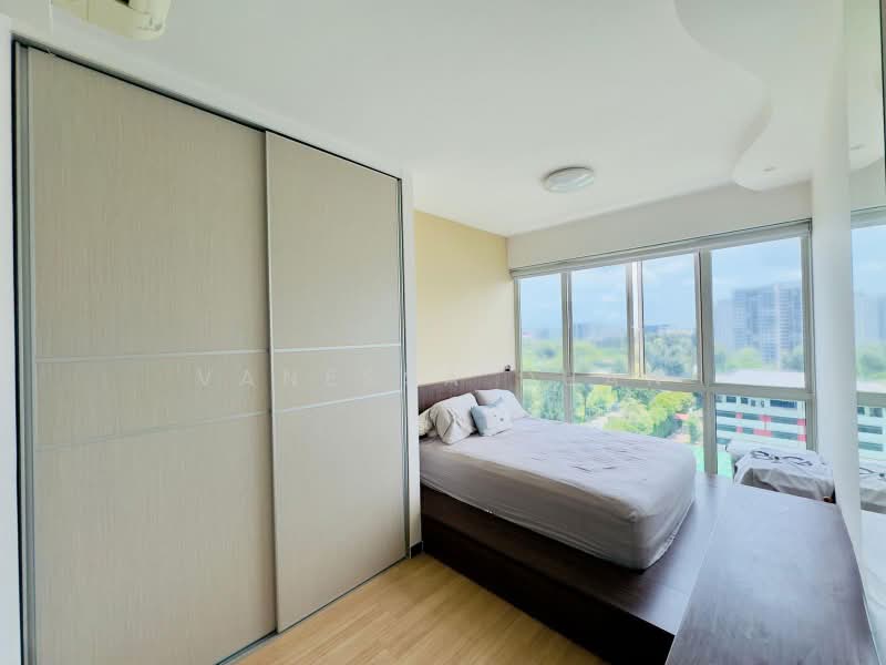 Lake Life, 10 Tao Ching Road, Boon Lay / Jurong / Tuas, 3 Bedrooms, 1,087 sqft, Executive Condominium For Sale, by Vanessa Duan, 500228809 - Bedroom - PropertyGuru.com.sg