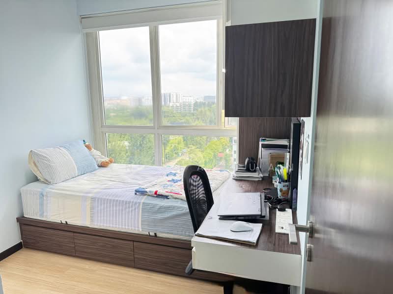 Lake Life, 10 Tao Ching Road, Boon Lay / Jurong / Tuas, 3 Bedrooms, 1,087 sqft, Executive Condominium For Sale, by Vanessa Duan, 500228809 - Bedroom - PropertyGuru.com.sg