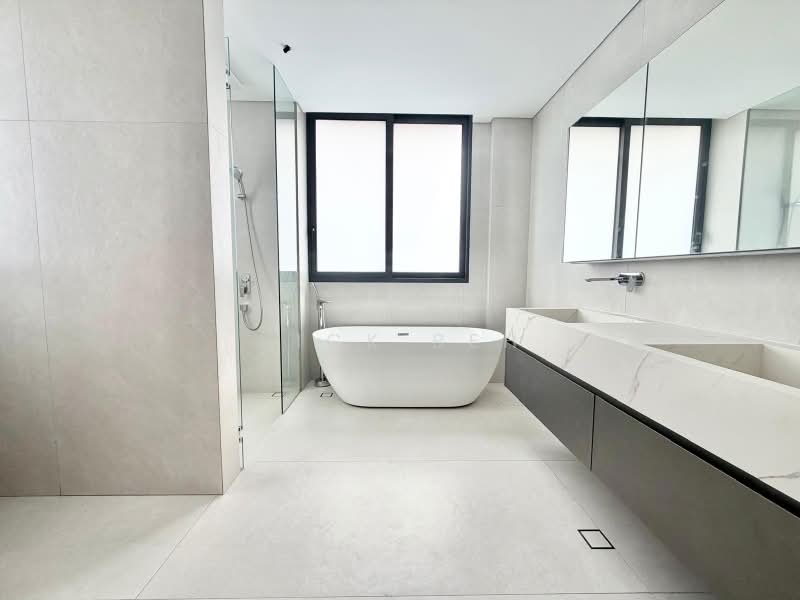 Serangoon Brand new Semi D!, , 6 Bedrooms, 7,000 sqft, Semi-Detached House For Sale, by Nick Beh, 500228814 - Bathroom - PropertyGuru.com.sg