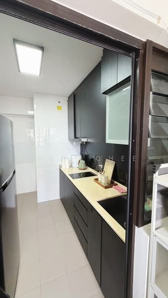 32 Ghim Moh Link, 32 Ghim Moh Link, 2 Bedrooms, 732 sqft, HDB Flat For Rent, by Perry Chee, 500228821 - Kitchen - PropertyGuru.com.sg
