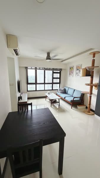 32 Ghim Moh Link, 32 Ghim Moh Link, 2 Bedrooms, 732 sqft, HDB Flat For Rent, by Perry Chee, 500228821 - Living Room - PropertyGuru.com.sg