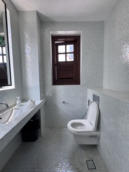Tanjong Pagar Road, Tanjong Pagar Road, Chinatown / Tanjong Pagar, 1,528 sqft, Shop / Shophouse For Rent, by Alan Yeo, 500228828 - Bathroom - CommercialGuru.com.sg
