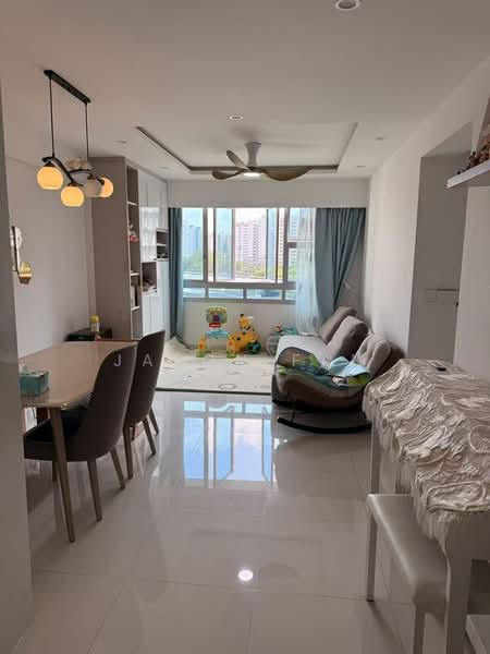 988A Buangkok Green, 988A Buangkok Green, 3 Bedrooms, 1,001 sqft, HDB Flat For Sale, by Jason Fan, 500228831 - Living Room - PropertyGuru.com.sg