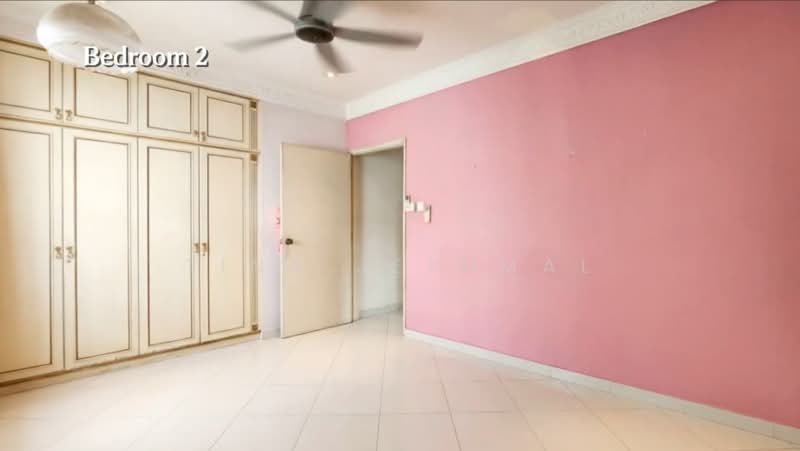 Parkstone Road, Parkstone Road / Goodman Road / Crescent Road / Bournemouth Road / Wilkinson Road / Branksome Road / Boscombe Road, 5 Bedrooms, 3,001 sqft, Semi-Detached House For Sale, by Tina Jethmal, 500228853 - Bedroom - PropertyGuru.com.sg