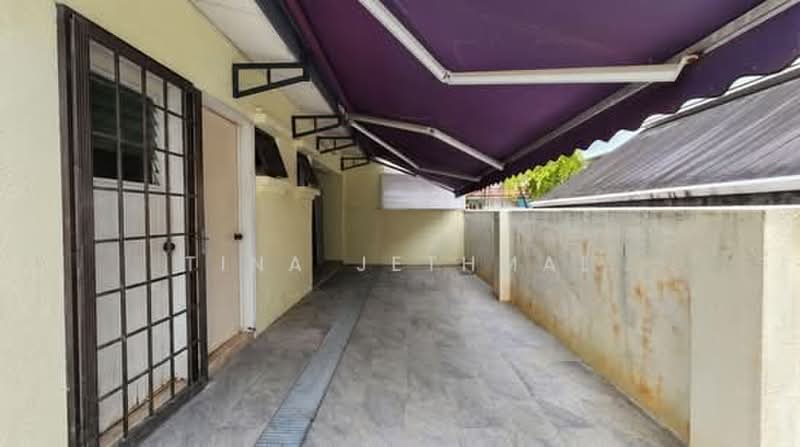 Parkstone Road, Parkstone Road / Goodman Road / Crescent Road / Bournemouth Road / Wilkinson Road / Branksome Road / Boscombe Road, 5 Bedrooms, 3,001 sqft, Semi-Detached House For Sale, by Tina Jethmal, 500228853 - Laundry Area - PropertyGuru.com.sg