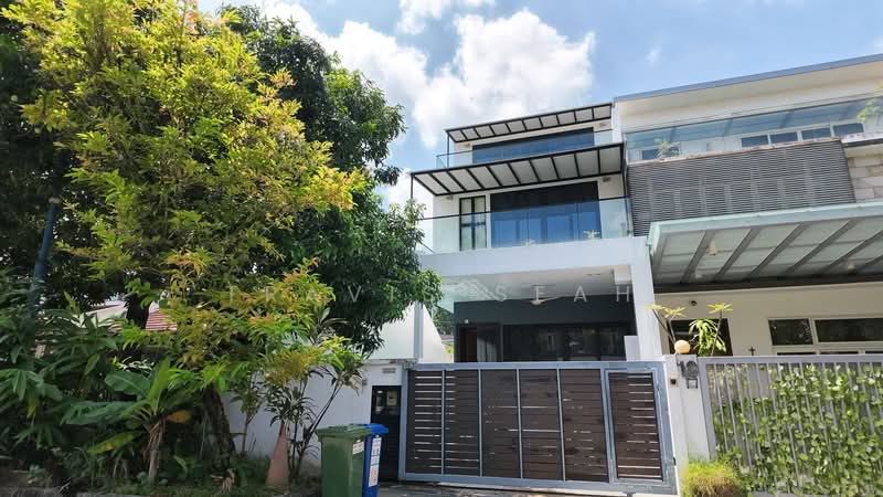 Renovated Semi-D for Rent At Hemsley Avenue, Hemsley Avenue, Kingswear Avenue, Huddington Avenue, 6 Bedrooms, 5,000 sqft, Semi-Detached House For Rent, by Travis Seah, 500228858 - Exterior - PropertyGuru.com.sg