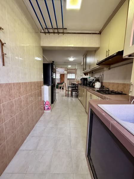267 Tampines Street 21, 267 Tampines Street 21, 2 Bedrooms, 807 sqft, HDB Flat For Rent, by Nathan Wang, 500228863 - Kitchen - PropertyGuru.com.sg