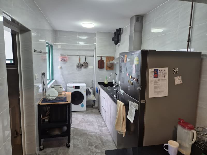 12 Farrer Park Road, 12 Farrer Park Road, 2 Bedrooms, 667 sqft, HDB Flat For Rent, by Hong Chew, 500228864 - Kitchen - PropertyGuru.com.sg