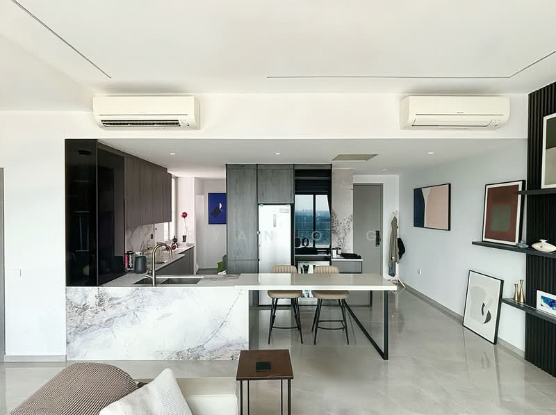 Gorgeously Renovated Duplex Penthouse with Stunning Unblocked Views, , 4 Bedrooms, 2,550 sqft, Condominium For Rent, by Bryan Ong, 500228866 - Living Room - PropertyGuru.com.sg