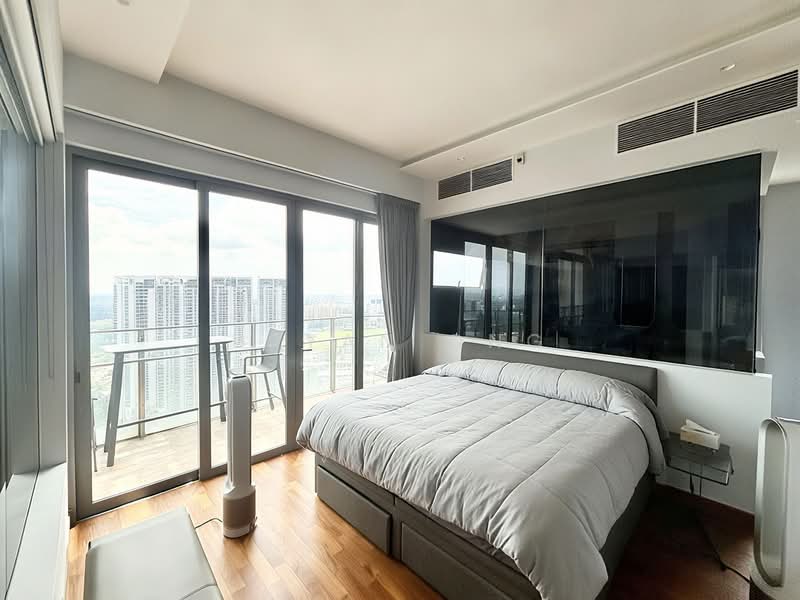 Gorgeously Renovated Duplex Penthouse with Stunning Unblocked Views, , 4 Bedrooms, 2,550 sqft, Condominium For Rent, by Bryan Ong, 500228866 - Bedroom - PropertyGuru.com.sg