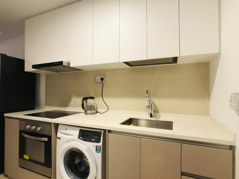 Parc Riviera, 101 West Coast Vale, 2 Bedrooms, 710 sqft, Condominium For Rent, by James Yeo, 500228867 - Kitchen - PropertyGuru.com.sg