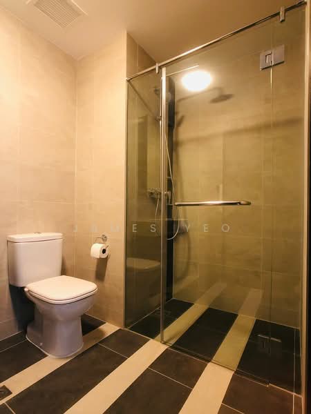 Parc Riviera, 101 West Coast Vale, 2 Bedrooms, 710 sqft, Condominium For Rent, by James Yeo, 500228867 - Bathroom - PropertyGuru.com.sg