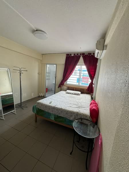 271 Tampines Street 21, 271 Tampines Street 21, 3 Bedrooms, 1,248 sqft, HDB Flat For Rent, by Chew Lih Yuan, 500228879 - Bedroom - PropertyGuru.com.sg