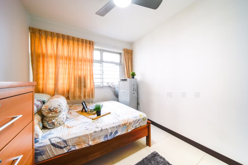 55 Teban Gardens Road, 55 Teban Gardens Road, 3 Bedrooms, 990 sqft, HDB Flat For Sale, by Wanni Chan 陈寀颖, 500228881 - Bedroom - PropertyGuru.com.sg