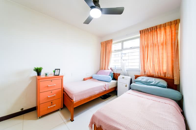 55 Teban Gardens Road, 55 Teban Gardens Road, 3 Bedrooms, 990 sqft, HDB Flat For Sale, by Wanni Chan 陈寀颖, 500228881 - Bedroom - PropertyGuru.com.sg