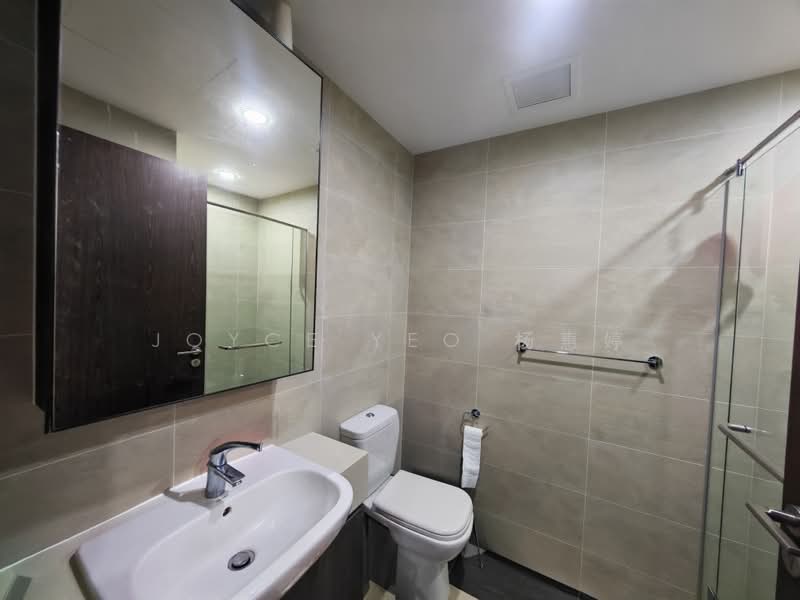 Parc Riviera, 103 West Coast Vale, 2 Bedrooms, 710 sqft, Condominium For Sale, by Joyce Yeo 杨惠婷, 500228885 - Bathroom - PropertyGuru.com.sg