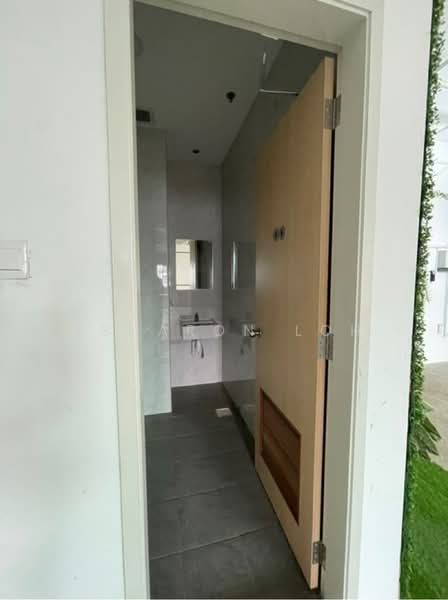 E-Centre @ Redhill, 3791 Jalan Bukit Merah, 990 sqft, Light Industrial (B1) For Sale, by Ssharon Loh, 500228917 - CommercialGuru.com.sg
