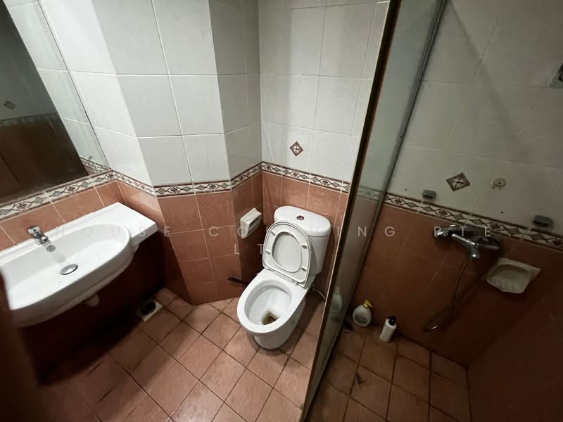 Maysprings, 2 Petir Road, Room Rental, 100 sqft, Condominium For Rent, by ling, 500228927 - Bathroom - PropertyGuru.com.sg