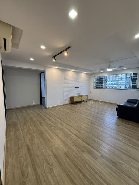 30 Jalan Bahagia, 30 Jalan Bahagia, 3 Bedrooms, 1,313 sqft, HDB Flat For Sale, by Linda Ang, 500228946 - Living Room - PropertyGuru.com.sg