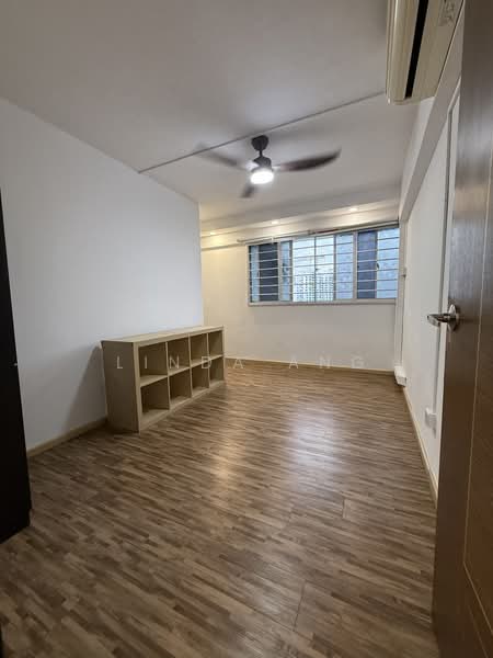 30 Jalan Bahagia, 30 Jalan Bahagia, 3 Bedrooms, 1,313 sqft, HDB Flat For Sale, by Linda Ang, 500228946 - 2nd bedroom - PropertyGuru.com.sg