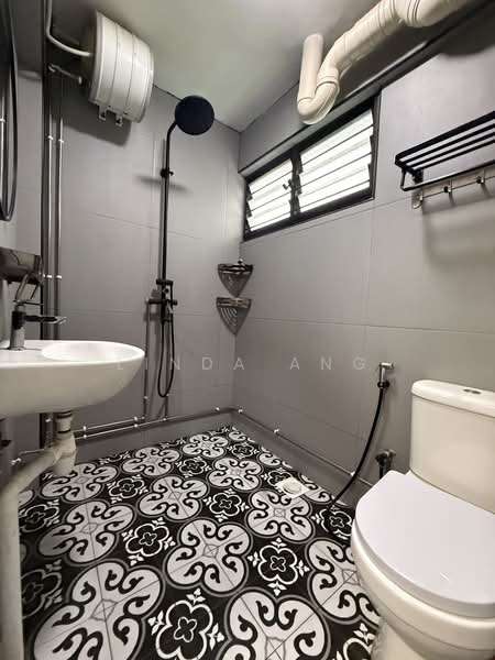 30 Jalan Bahagia, 30 Jalan Bahagia, 3 Bedrooms, 1,313 sqft, HDB Flat For Sale, by Linda Ang, 500228946 - Kitchen Bathroom - PropertyGuru.com.sg