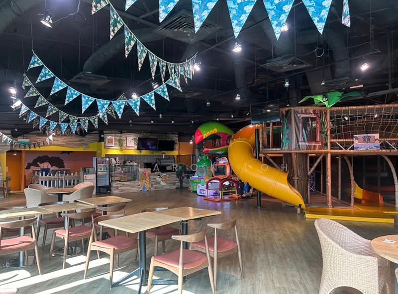 Furama Riverfront, 405 Havelock Road, 493 sqft, Food & Beverage For Rent, by Ssharon Loh, 500228953 - CommercialGuru.com.sg