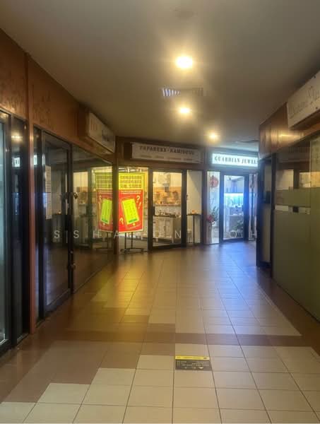 Furama City Centre, 60 Eu Tong Sen Street, 409 sqft, Mall Shop For Rent, by Ssharon Loh, 500228954 - CommercialGuru.com.sg