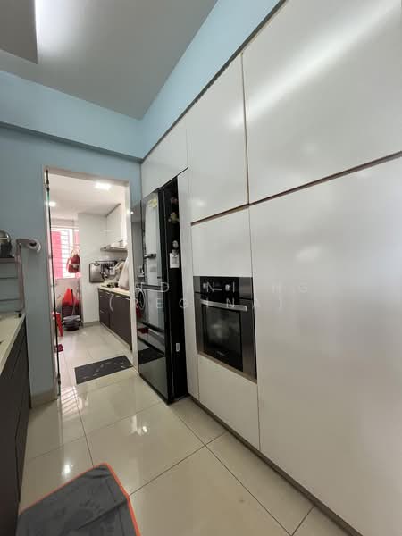 Mi Casa, 321 Choa Chu Kang Avenue 3, 3 Bedrooms, 1,259 sqft, Condominium For Sale, by Nandini Ng (Regina), 500228972 - Kitchen - PropertyGuru.com.sg