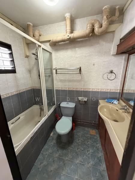 650C Jurong West Street 61, 650C Jurong West Street 61, 3 Bedrooms, 1,184 sqft, HDB Flat For Sale, by WEI DENG, 500229000 - Bathroom - PropertyGuru.com.sg