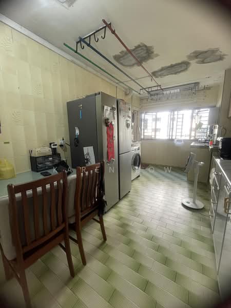 60 Telok Blangah Heights, 60 Telok Blangah Heights, 2 Bedrooms, 721 sqft, HDB Flat For Rent, by Karen Low, 500229003 - Kitchen - PropertyGuru.com.sg