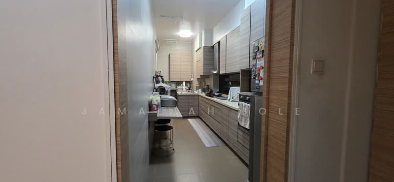 384 Bukit Batok West Avenue 5, 384 Bukit Batok West Avenue 5, 3 Bedrooms, 1,270 sqft, HDB Flat For Sale, by Jamaliah Bole, 500229004 - Kitchen - PropertyGuru.com.sg