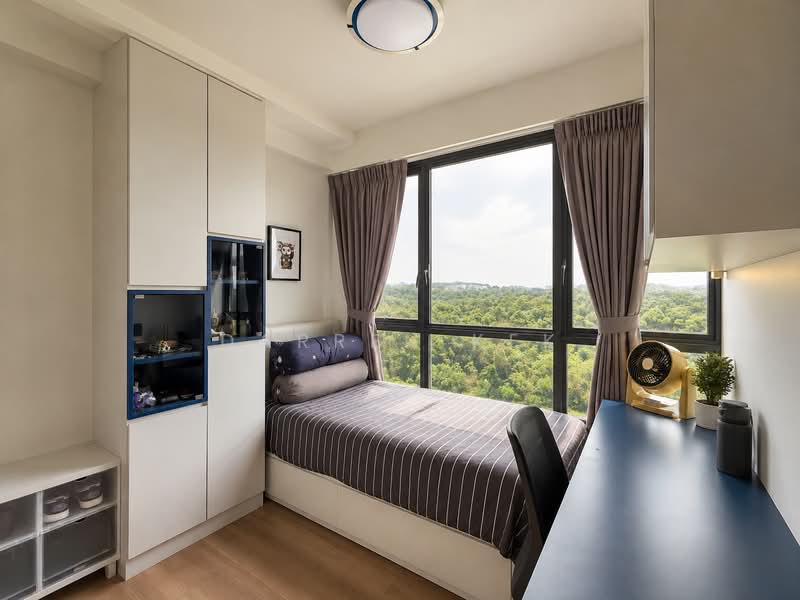 Blossom Residences, 30 Segar Road, 3 Bedrooms, 1,055 sqft, Executive Condominium For Sale, by Darren Kek, 500229017 - Common Bedroom 1 - PropertyGuru.com.sg