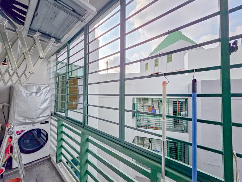 Signature Park, 56 Toh Tuck Road, 2 Bedrooms, 1,044 sqft, Condominium For Rent, by Kelvin Ho, 500229024 - Balcony - PropertyGuru.com.sg
