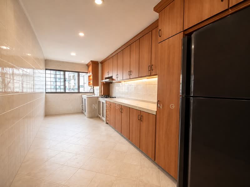241 Serangoon Avenue 3, 241 Serangoon Avenue 3, 3 Bedrooms, 958 sqft, HDB Flat For Rent, by Agnes Teng, 500229027 - Kitchen - PropertyGuru.com.sg