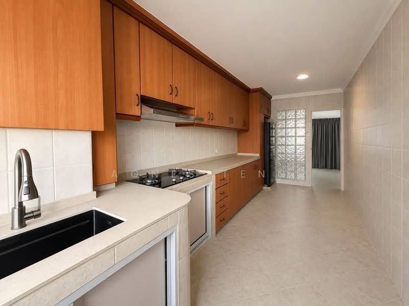 241 Serangoon Avenue 3, 241 Serangoon Avenue 3, 3 Bedrooms, 958 sqft, HDB Flat For Rent, by Agnes Teng, 500229027 - Kitchen - PropertyGuru.com.sg