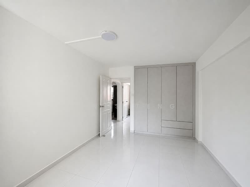 241 Serangoon Avenue 3, 241 Serangoon Avenue 3, 3 Bedrooms, 958 sqft, HDB Flat For Rent, by Agnes Teng, 500229027 - Master bedroom - PropertyGuru.com.sg