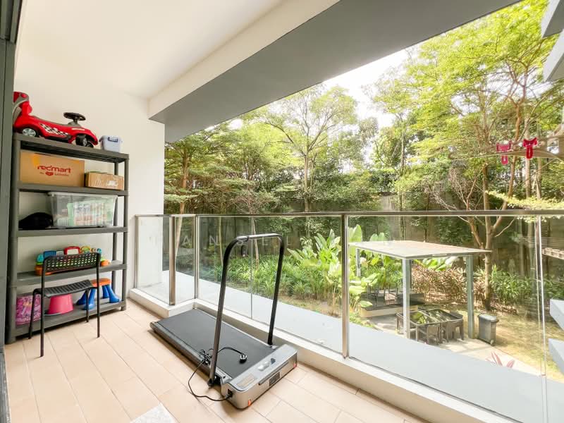 Hedges Park Condominium, 89 Flora Drive, 2 Bedrooms, 797 sqft, Condominium For Sale, by Hansel Tan, 500229029 - Balcony - PropertyGuru.com.sg
