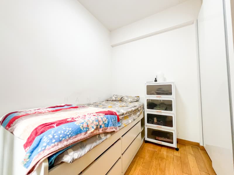 Hedges Park Condominium, 89 Flora Drive, 2 Bedrooms, 797 sqft, Condominium For Sale, by Hansel Tan, 500229029 - Bedroom - PropertyGuru.com.sg