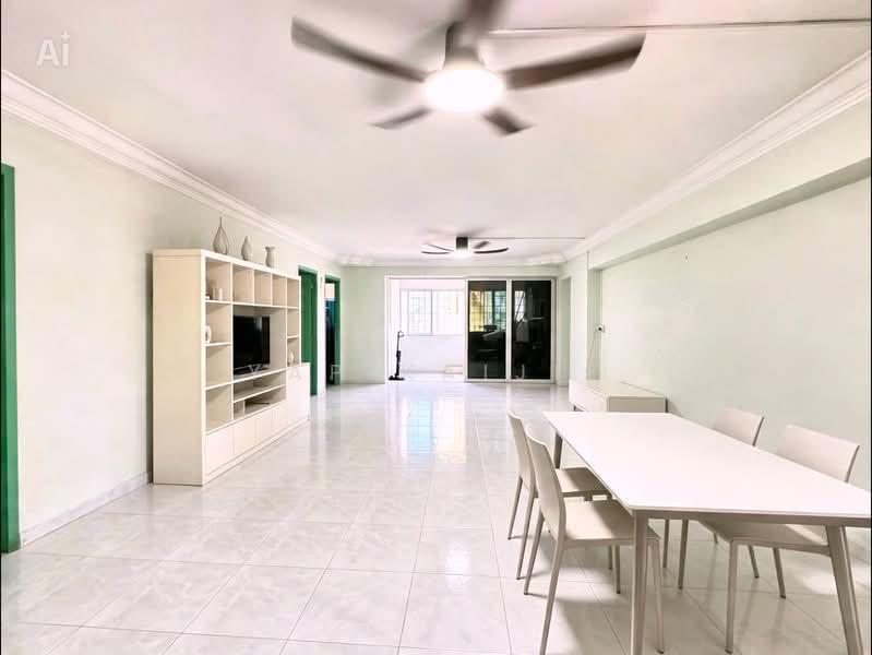 560 Choa Chu Kang North 6, 560 Choa Chu Kang North 6, 4 Bedrooms, 1,572 sqft, HDB Flat For Sale, by Yap KaiJie, 500229044 - Living Room - PropertyGuru.com.sg