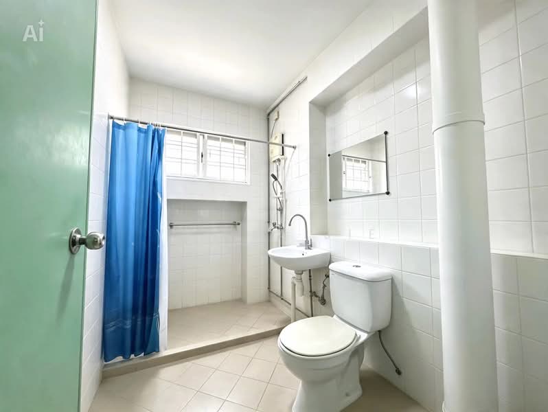 560 Choa Chu Kang North 6, 560 Choa Chu Kang North 6, 4 Bedrooms, 1,572 sqft, HDB Flat For Sale, by Yap KaiJie, 500229044 - Bathroom - PropertyGuru.com.sg