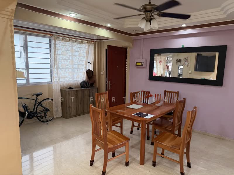736 Jurong West Street 75, 736 Jurong West Street 75, Boon Lay / Jurong / Tuas, 3 Bedrooms, 1,431 sqft, HDB Flat For Sale, by Agt Parthiban, 500229054 - Dining Room - PropertyGuru.com.sg
