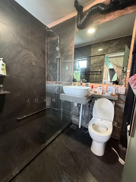 542 Bukit Batok Street 52, 542 Bukit Batok Street 52, 3 Bedrooms, 1,571 sqft, HDB Flat For Sale, by Joanne Low, 500229057 - Bathroom - PropertyGuru.com.sg