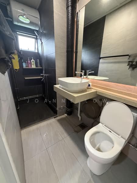 542 Bukit Batok Street 52, 542 Bukit Batok Street 52, 3 Bedrooms, 1,571 sqft, HDB Flat For Sale, by Joanne Low, 500229057 - Bathroom - PropertyGuru.com.sg